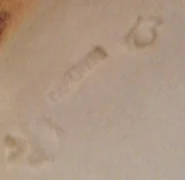 Оттиск подглазурный в тесте в виде герба Москвы и надписи